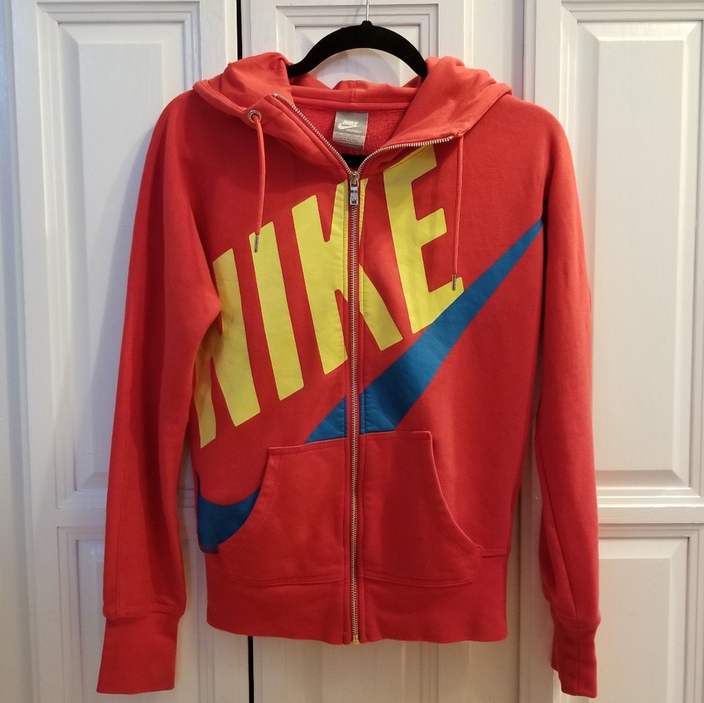 Retro Nike hoodie